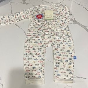 Magnetic Me simply. Car pattern. NWT.